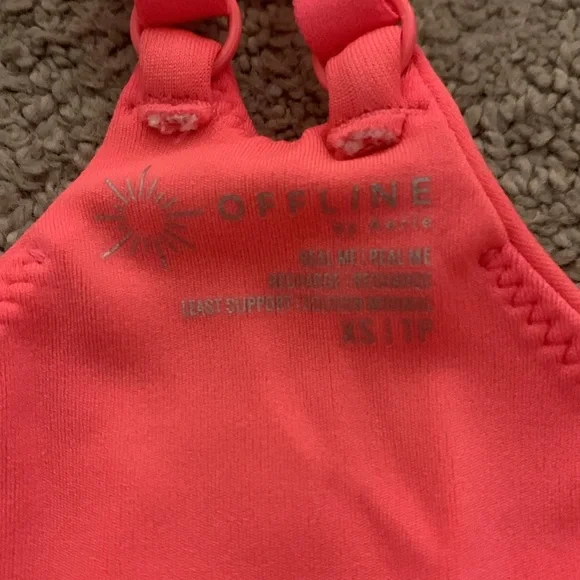Pink and green offline sports bras - Picture 4 of 5
